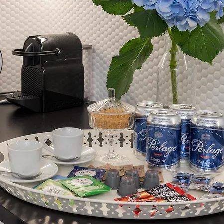 Lägenhet New Metropolis 2-bedroom 900m To Station Metro Rondo Onz