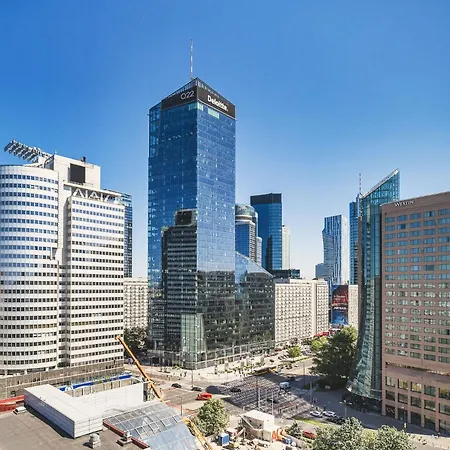 아파트 New Metropolis 2-bedroom 900m To Station Metro Rondo Onz